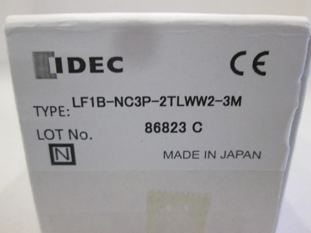 Used IDEC, LF1B-NC3P-2TLWW2-3M, Light Bar, New