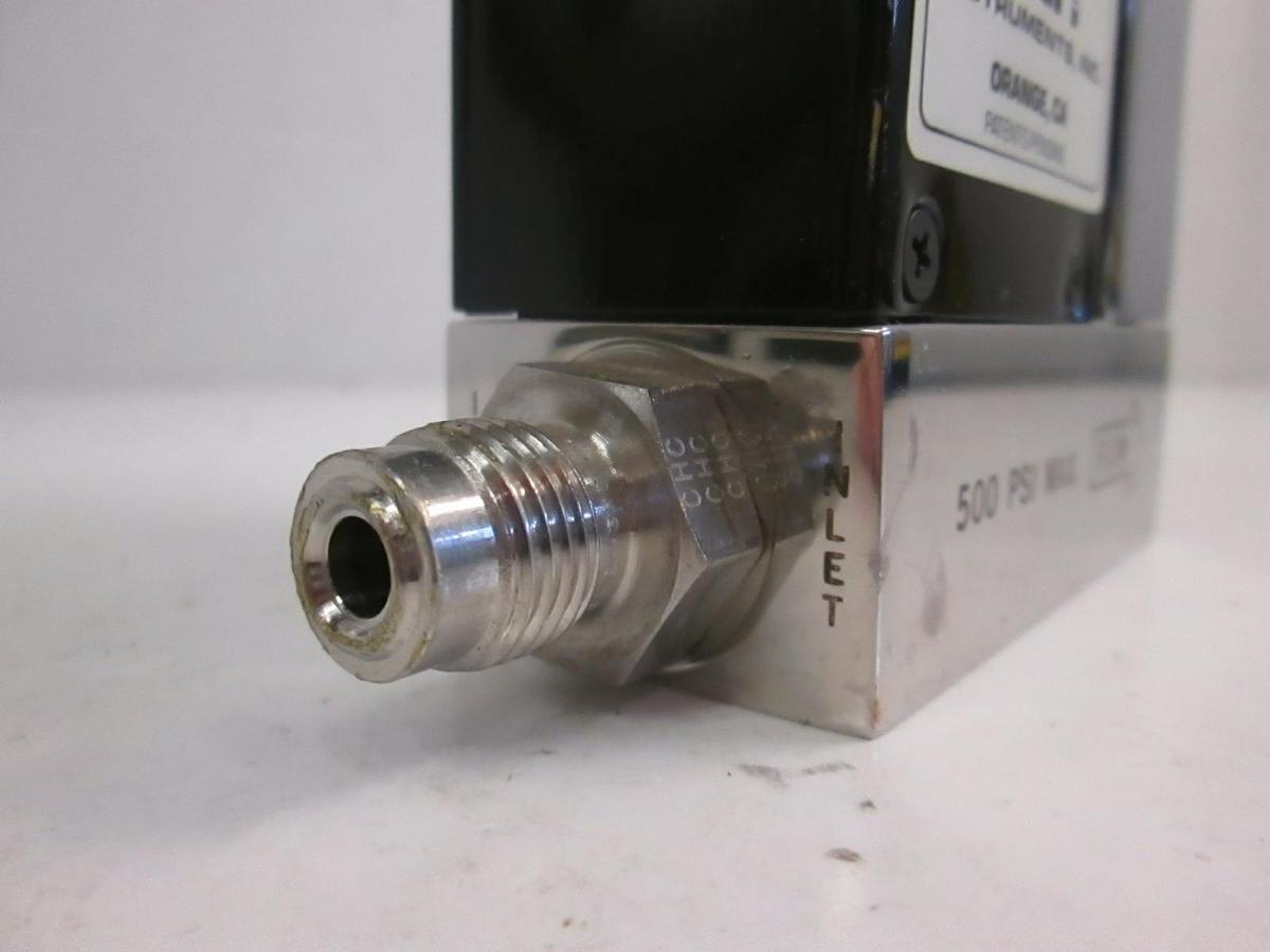 Used Unit UFC-1100 Mass Flow Controller, O2, 200 SCCM, Used