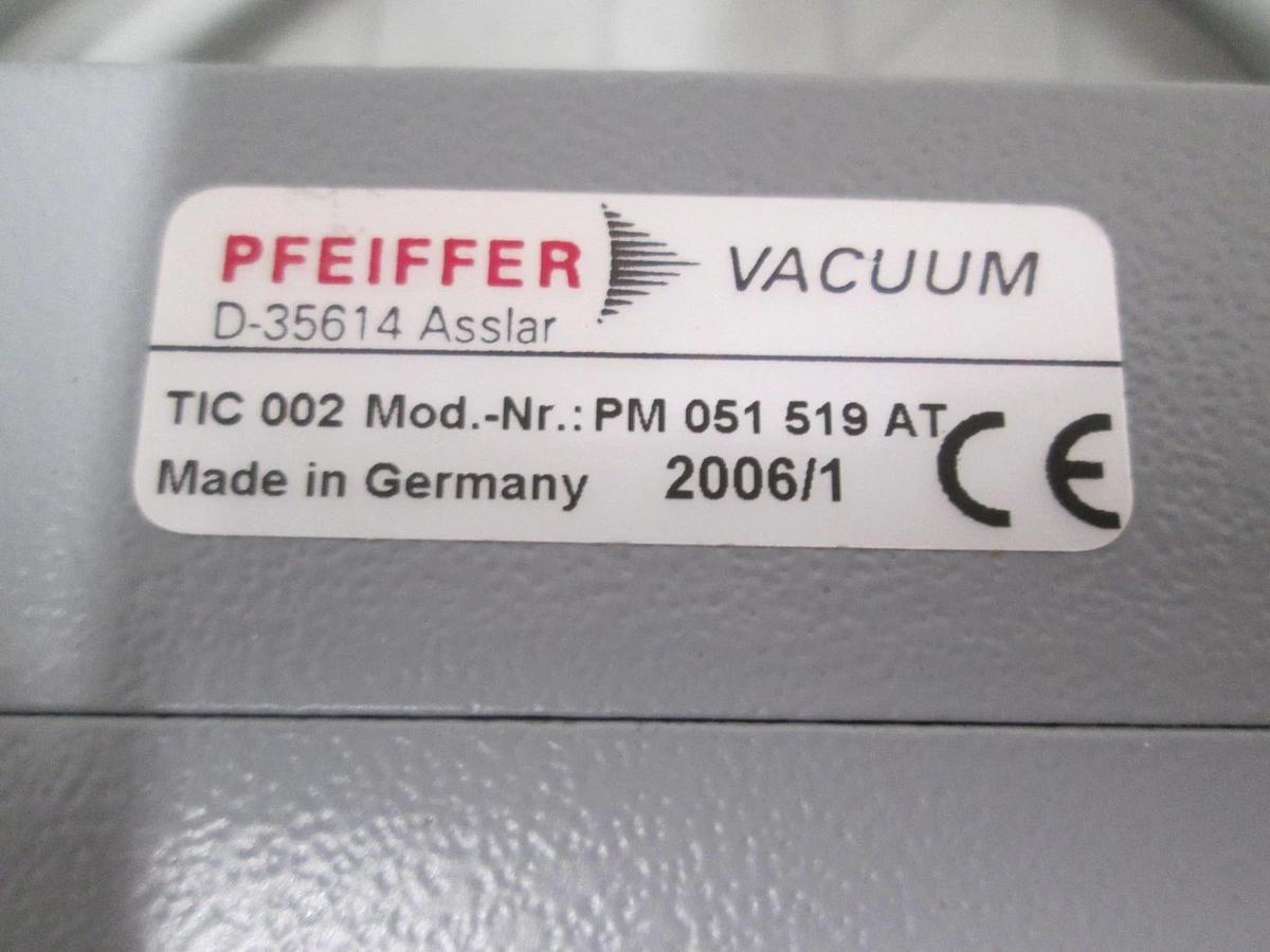 Pfeiffer Vacuum, D-35614 Asslar, Gauge Pirani PM 051 w/ Cable, New