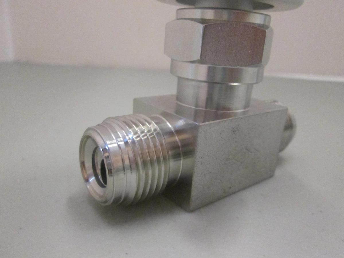 Used Fujikin, 3.5-7kgf, N.O. Pneumatic Valve, 1/2" MVCR, Used