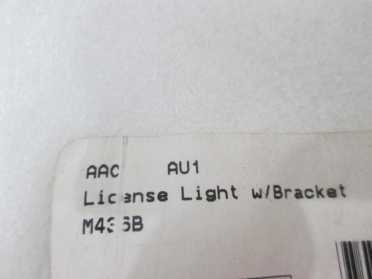 License Light w/ Bracket, M436B, New