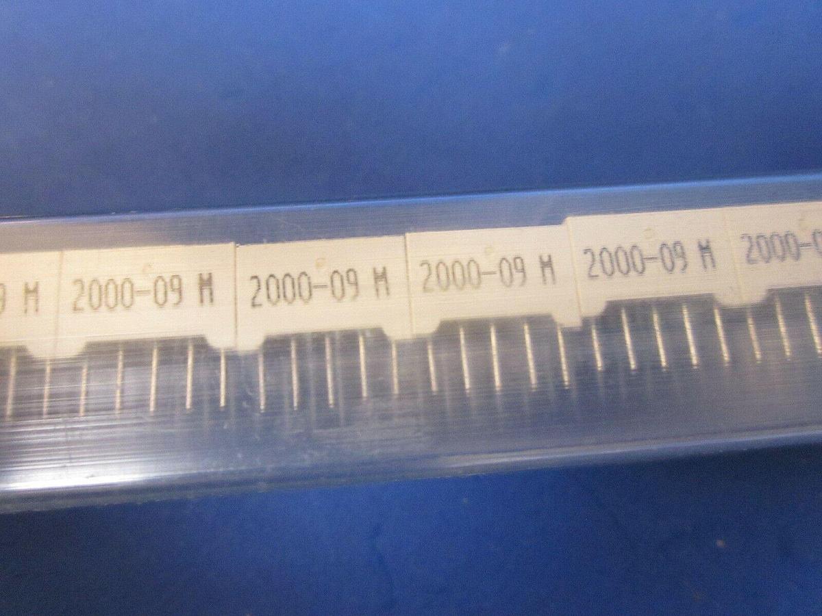 SunLed DUR14A Single Digit Numeric Display, 14.2mm/0.56 Character, Lot of 40