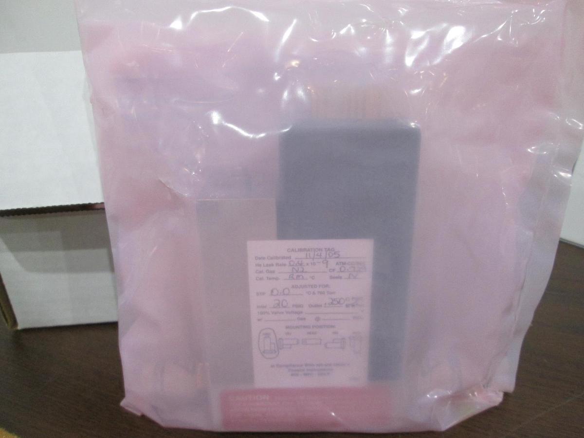 Used UNIT, UFC-1100A, NH3, 200 SCCM, Mass Flow Controller, New
