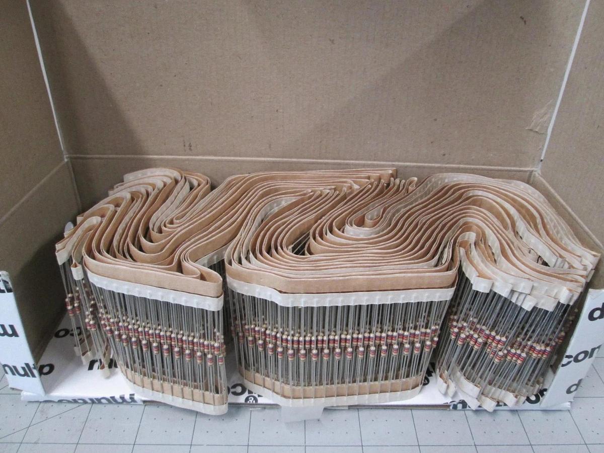 Multicomp, CR1/4W-5%-6K2, Carbon Resistor, 1/4W, New, Roughly 4500