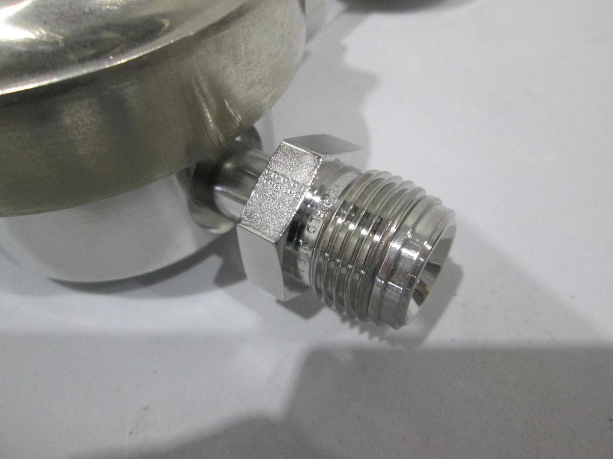 Used Veriflo, HFR902W3PXFS8MMFV, 3 Port Regulator w/ 0-160 PSI Gauge, Used