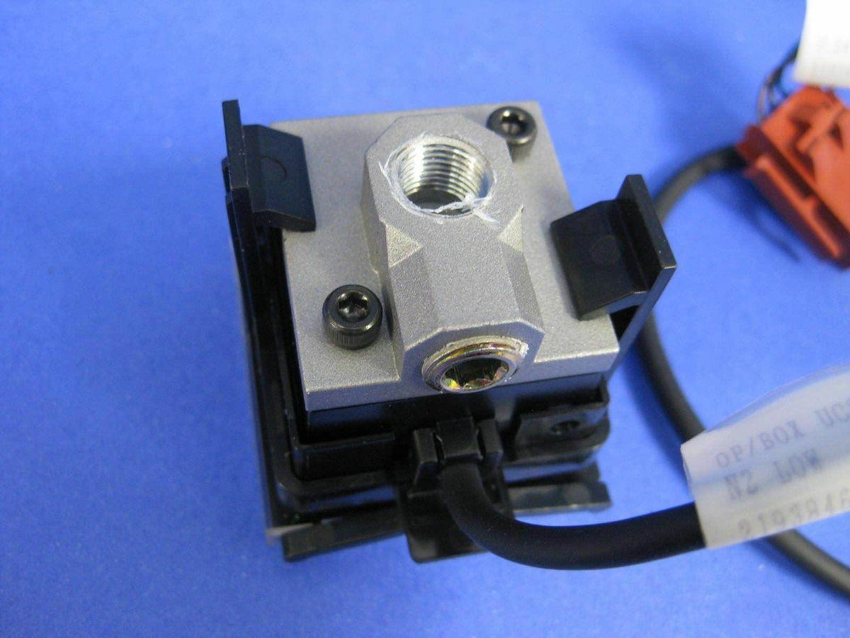 Used TEL Tokyo Electron Keyence AP-33P Pressure Sensor