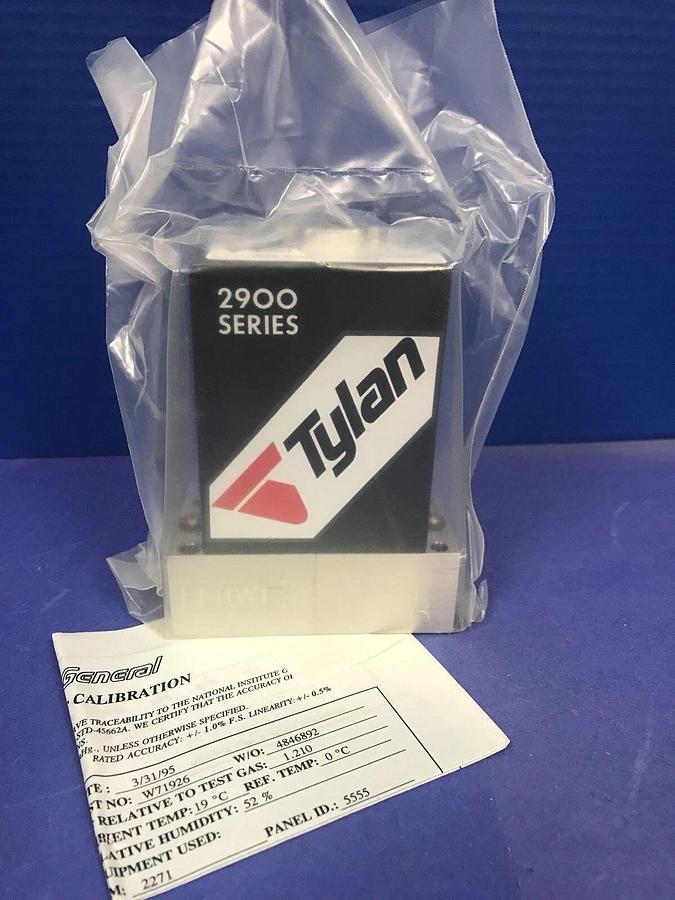 Refurbished Tylan 2900 MFC Mass Flow Controller CL2, 200 SCCM, Block Mount, Rfrb