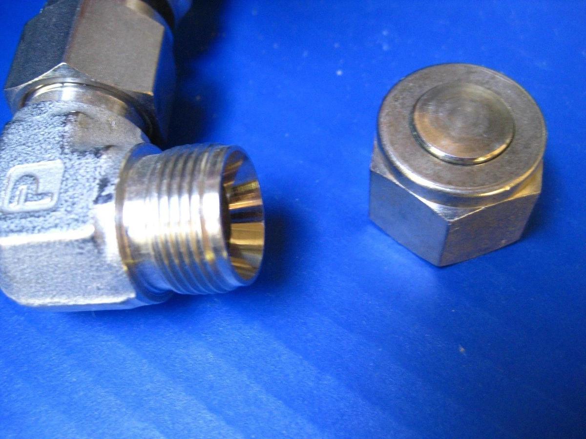 Used Wilkerson R00-02-G00 Regulator Assy w/ Nupro SS-8P6T 1/2" Plug Valve, Used