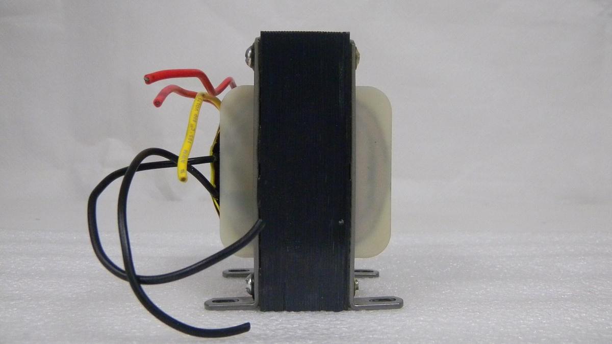 Used RU R-1925 Transformer, E1A373B1-9932, 117 V, 50/60 HZ, 24VCT @ 4.00A, New
