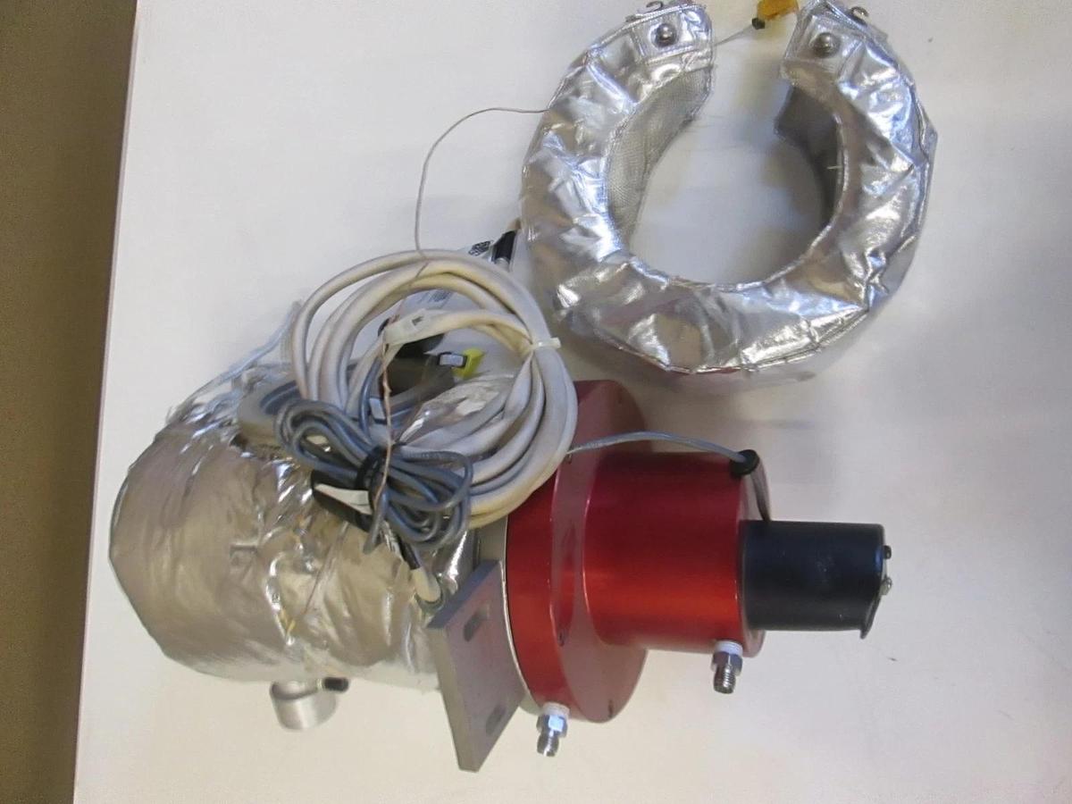 Used Thermionics Laboratory, 1009900555, Right Angle Valve w/ Heat Collar, Used