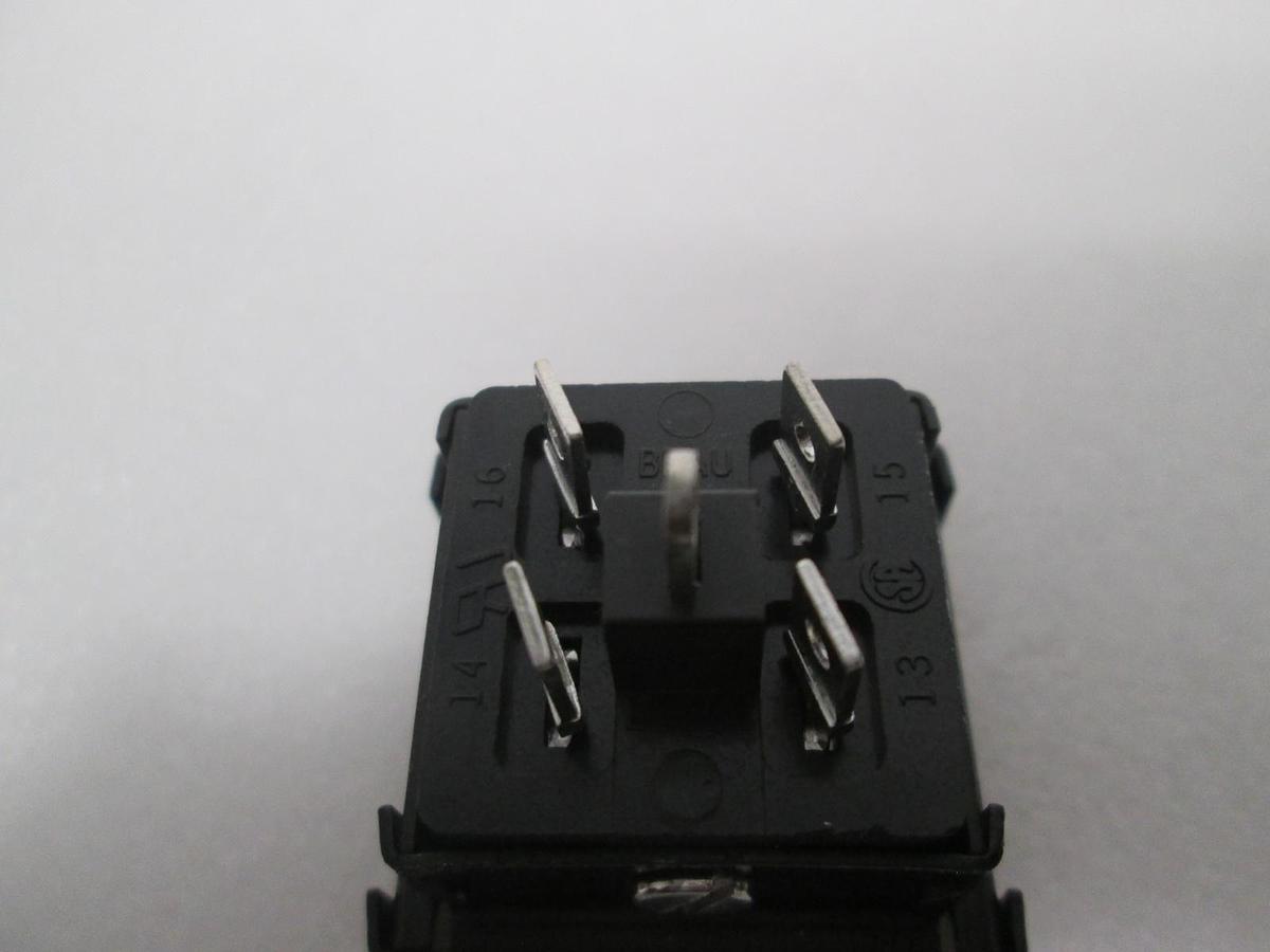 Beau, 5 Pin, Plug In, 116-661, New. Lot of 10
