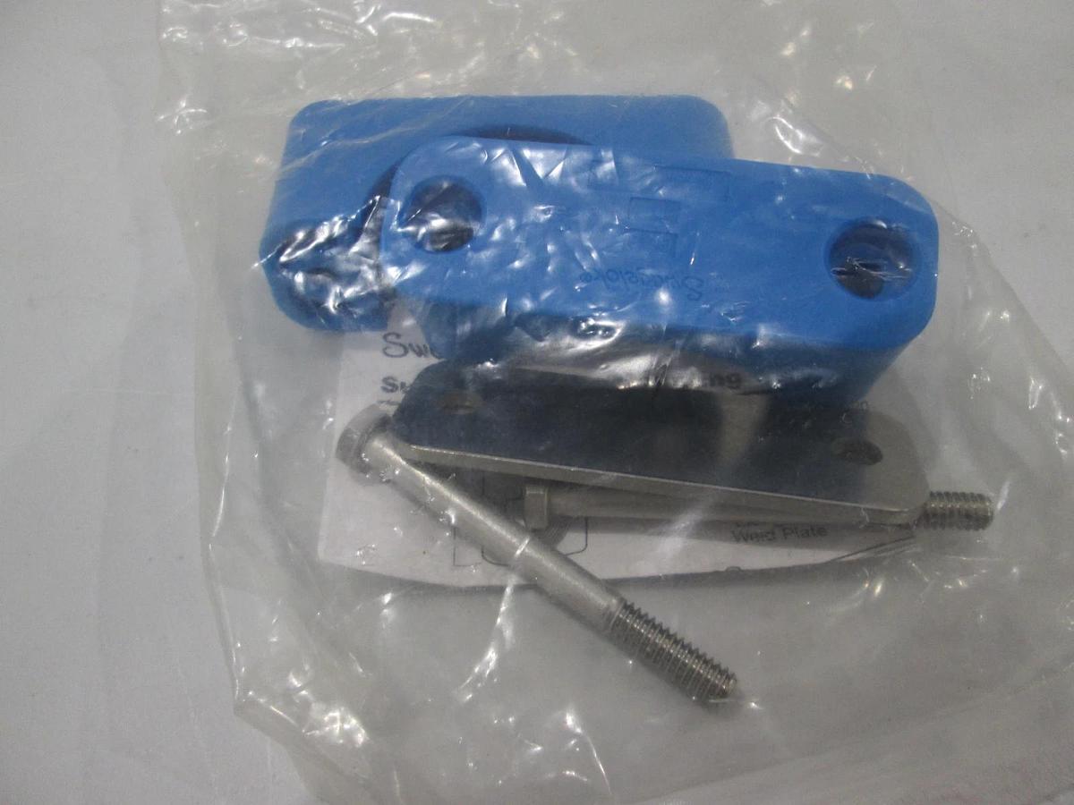 Used Swagelok, 304-S6-PP-24P, 1 1/2" Pipe Support Kit, New