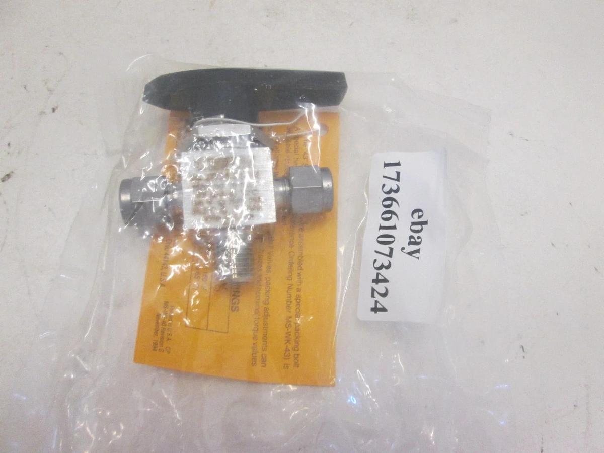 Whitey, SS-43XS4-S4-M4, VALVE, 3 WAY,1/4MNPTX1/4ODT SS, New