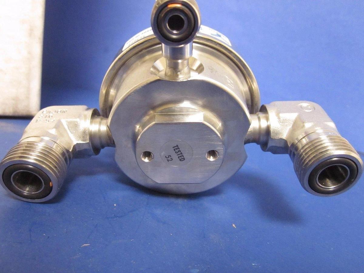 Veriflo HFR930SZ0065 High Flow Regulator, 3 Port, VCO Fittings, NEW