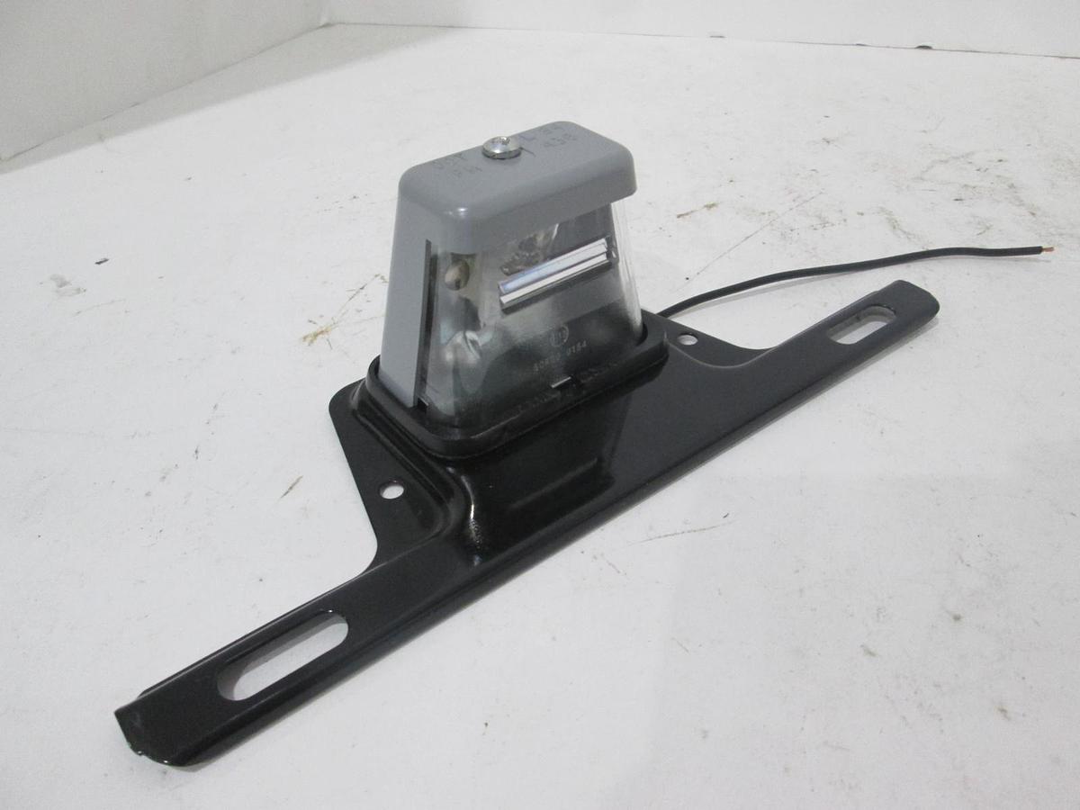 License Light w/ Bracket, M436B, New