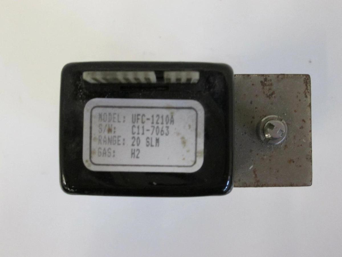 Used Unit UFC-1210AMass Flow Controller MFC, H2, 20 SLM, 1/4" Male