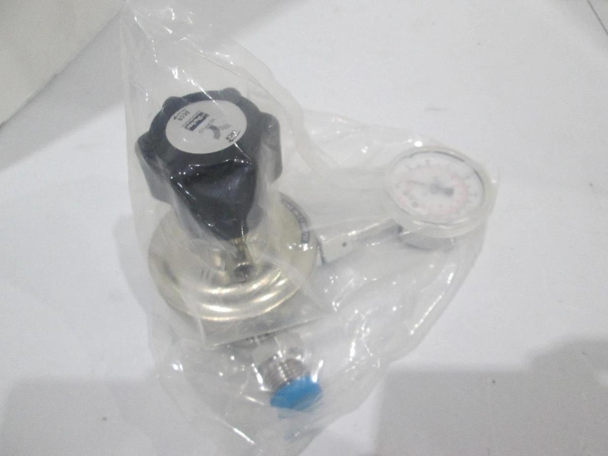 Used Veriflo, HFR902W3PXFS8MMFV, 3 Port Regulator w/ 0-160 PSI Gauge, Used