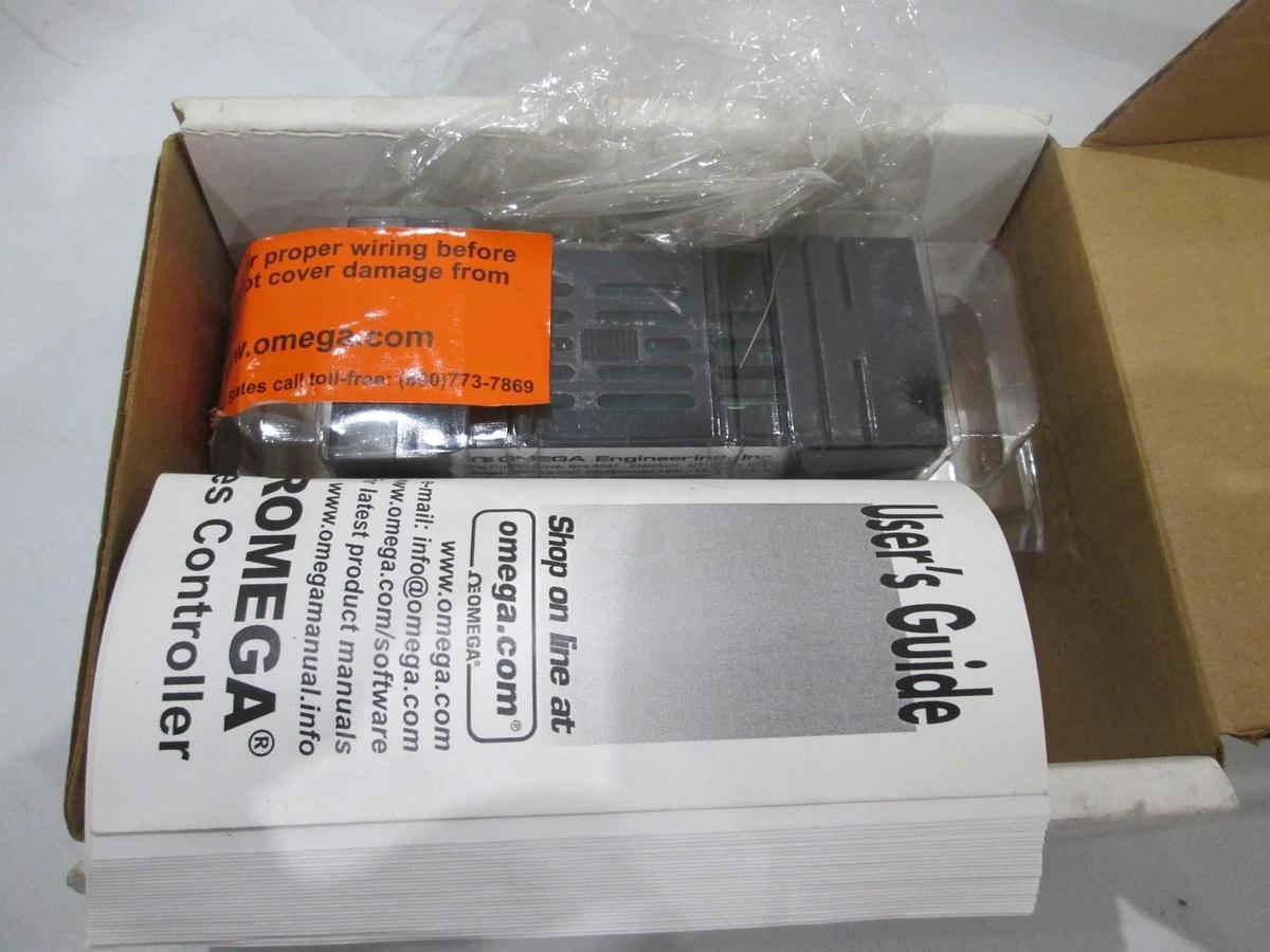 Omega, CN77543-C4, Temperature Controller, 4W, 90-240V, New