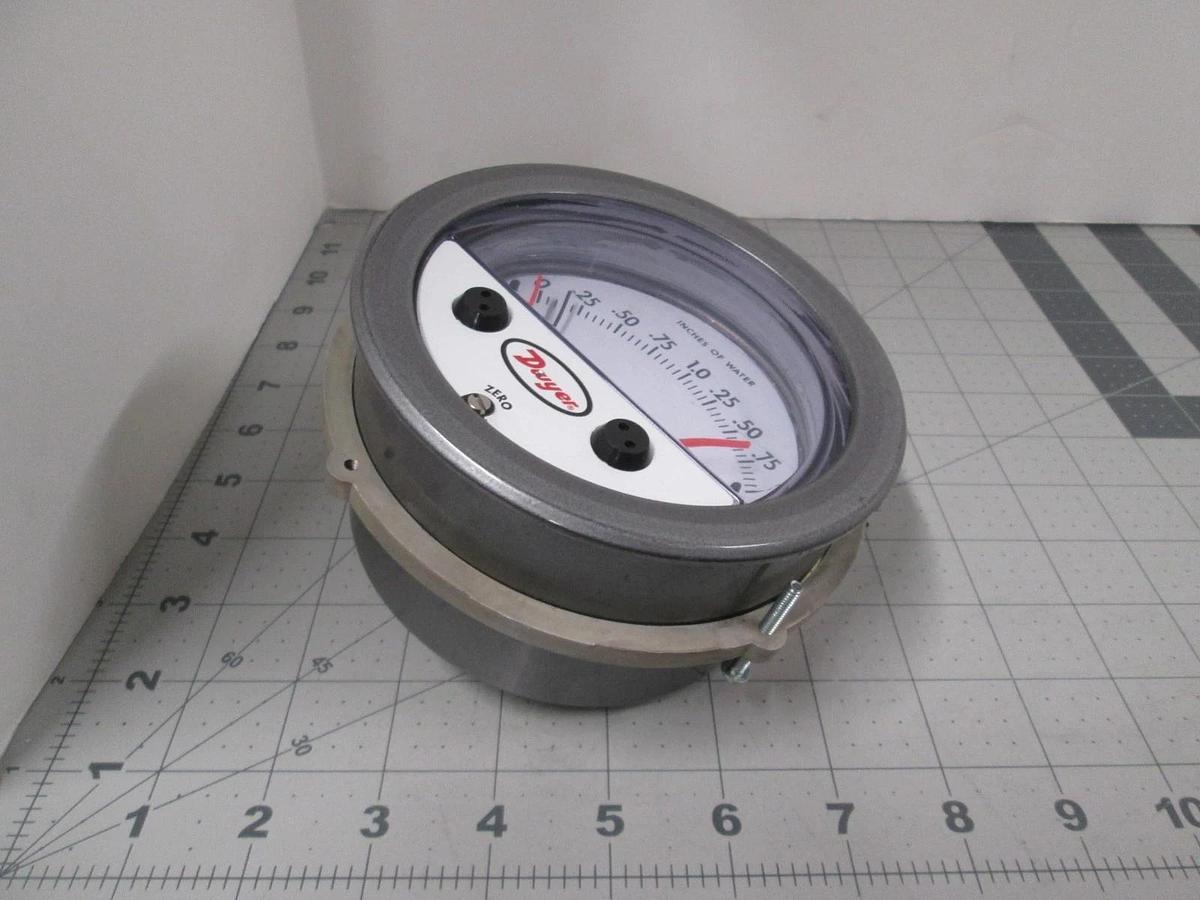 Used Dwyer, 3002-TP, Photohelic Pressure Switch Gauge, Used