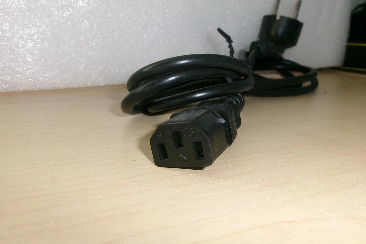 Used Qiaopu type E, power supply cord, angled head,16A 250V, new