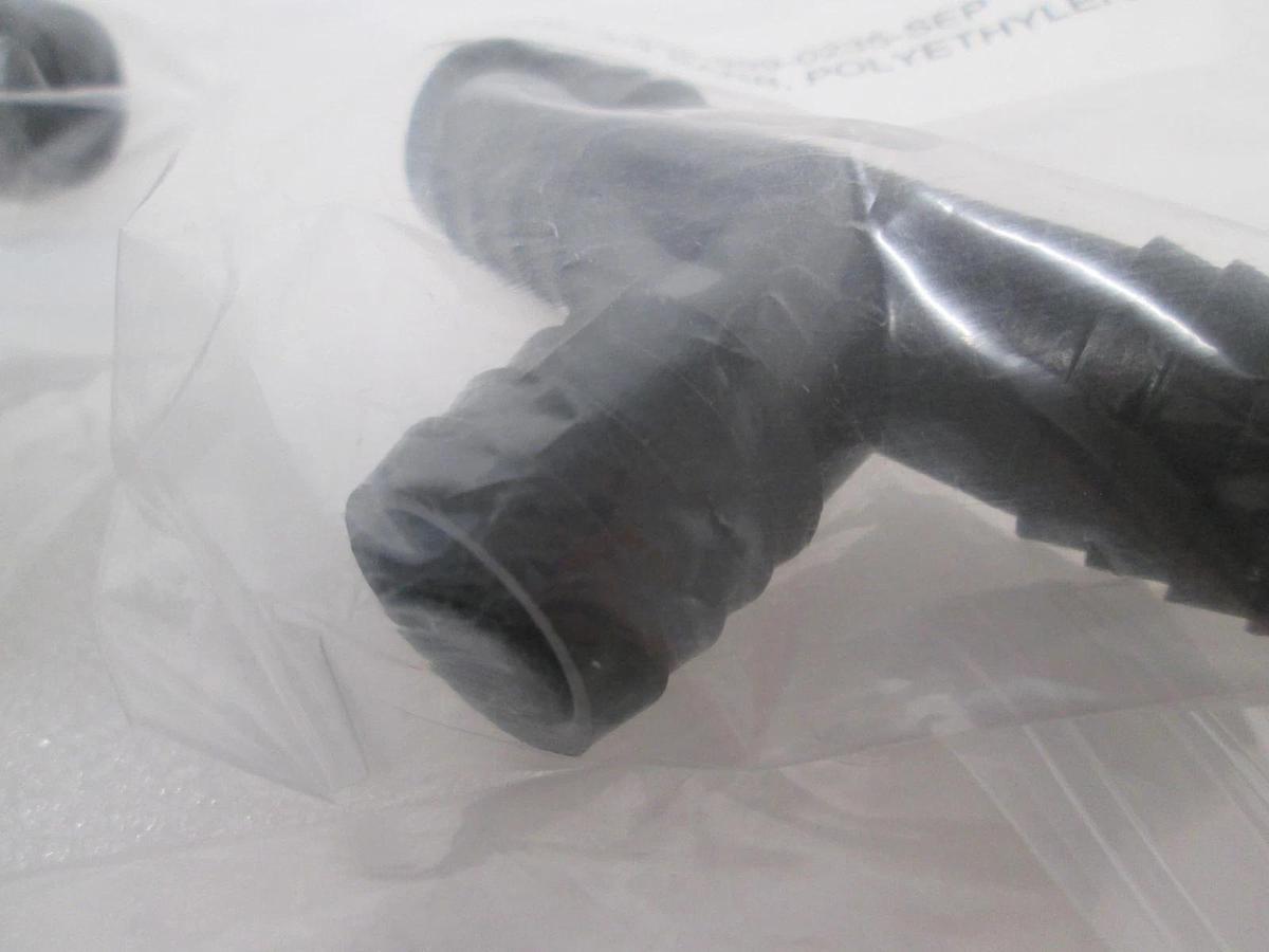Tee, 3/4 Barb, Polyethylene, 206-999-0235, New, Lot of 4