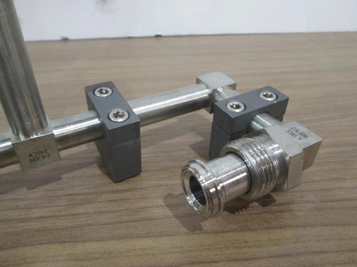 Used Swagelok 6LV-DLBW4 Manual Diaphragm Valve Assy 1/4"FVCR x 1/2"MVCR