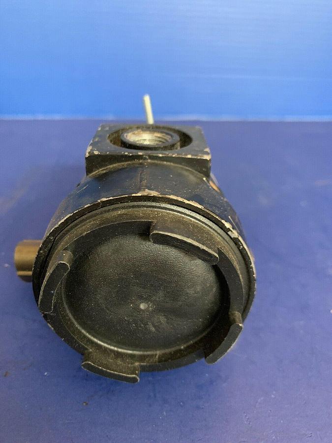 Used Parker 07R213AB Regulator, 250 PSI, Used