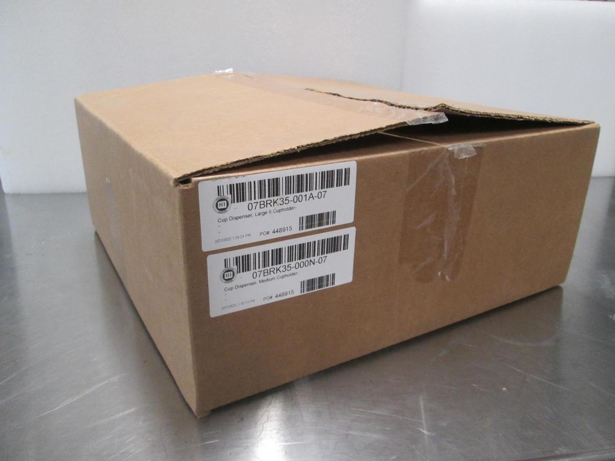Howard, Medical Cup Holder Kit, Cup Dispenser, Large II and Medium,New, Lot of 4