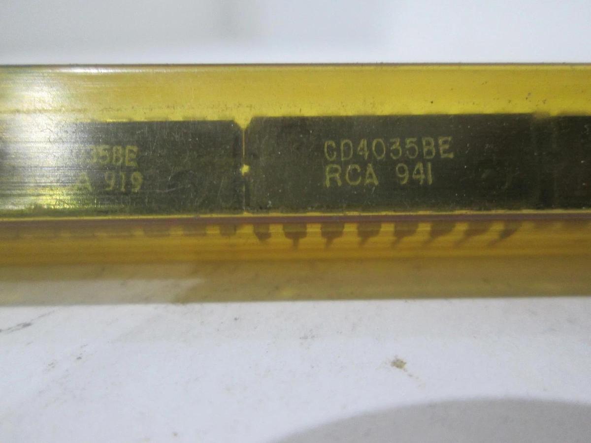 Used Texas Instruments, CD4035BE, RCA 941, Integrated Circuit, Used, Lot of 35