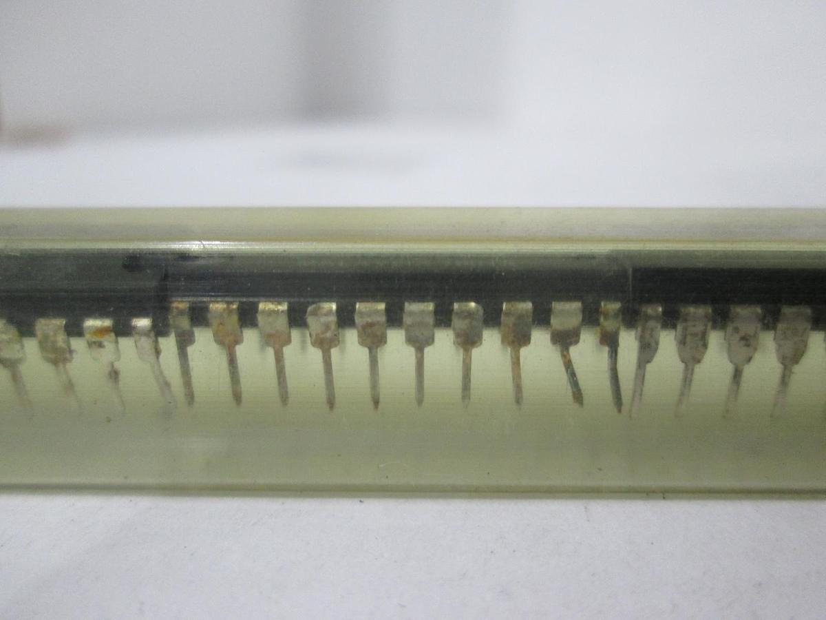 Texas Instruments, SN74LS240N, Integrated Circuit, New, Lot of 22