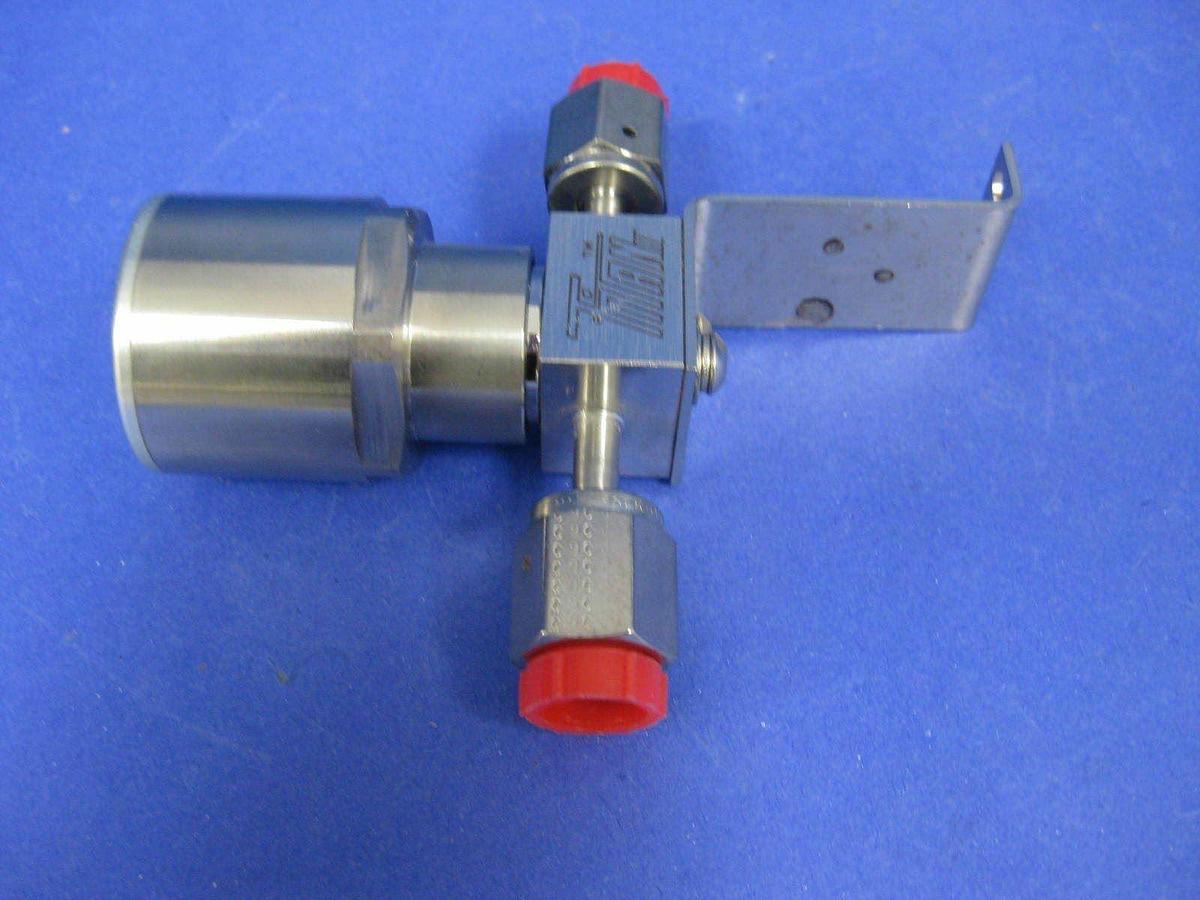 Ewal Parker Titan II Actuated Valve, 1/4" FVCR, NC, 150 psi, Used