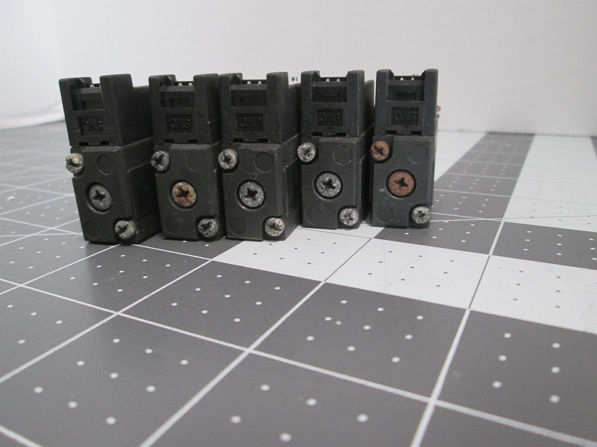 Used Smc, NVZ110, 3-port Pneumatic Solenoid Air Valves Used, Lot Of 5