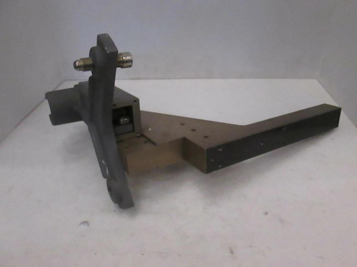 Used Atmoscan spyder Hanger Bracket, Amtech diffusion furnace loader, used