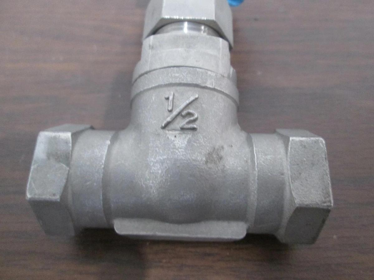 Used Watts Regulator, 200 CF8M, 1/2" Valve, Used