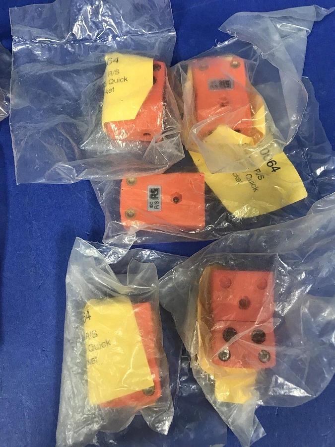 Used IEC RS Type R/S Thermocouple Quick Wire Line Plug and Socket - Lot of 11 pieces,