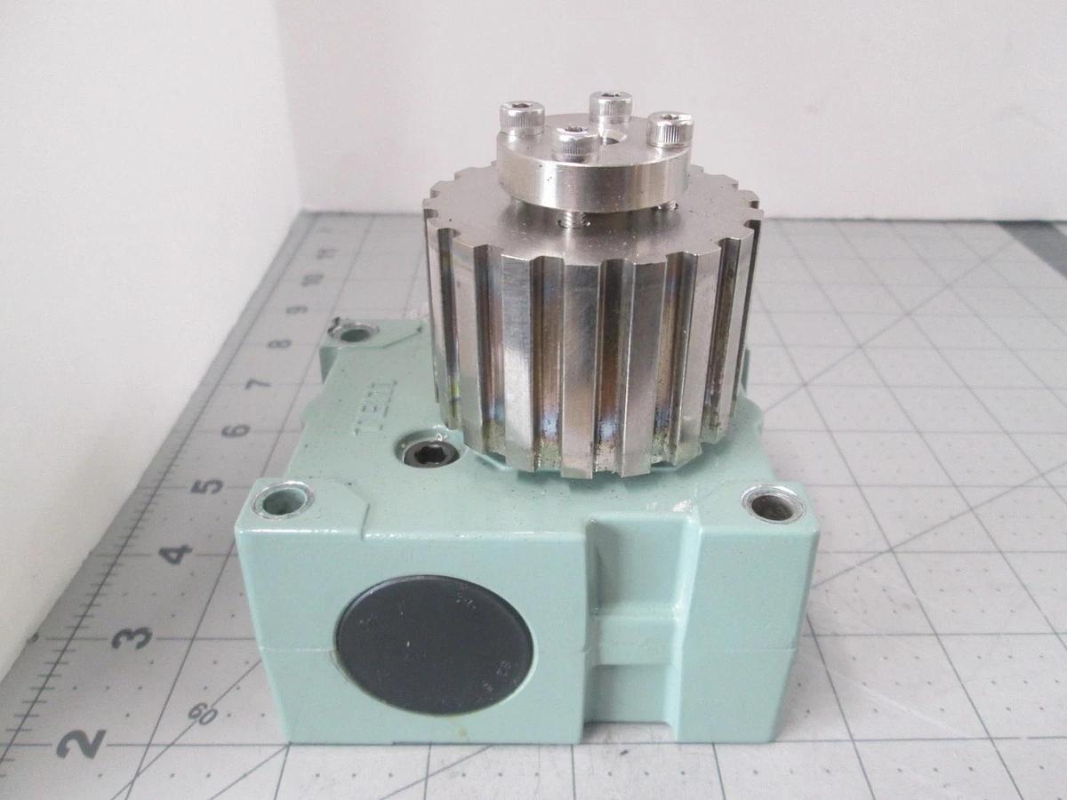 Used Tsubakimoto Emerson, TM10E30A-V, Ratio: 30, ME6590-050 JHL, Gear Reducer, Use