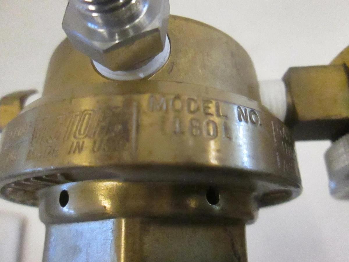 Used American Technical Gases HA31389 Regulator w/ 0-200 PSI Gauge, Used
