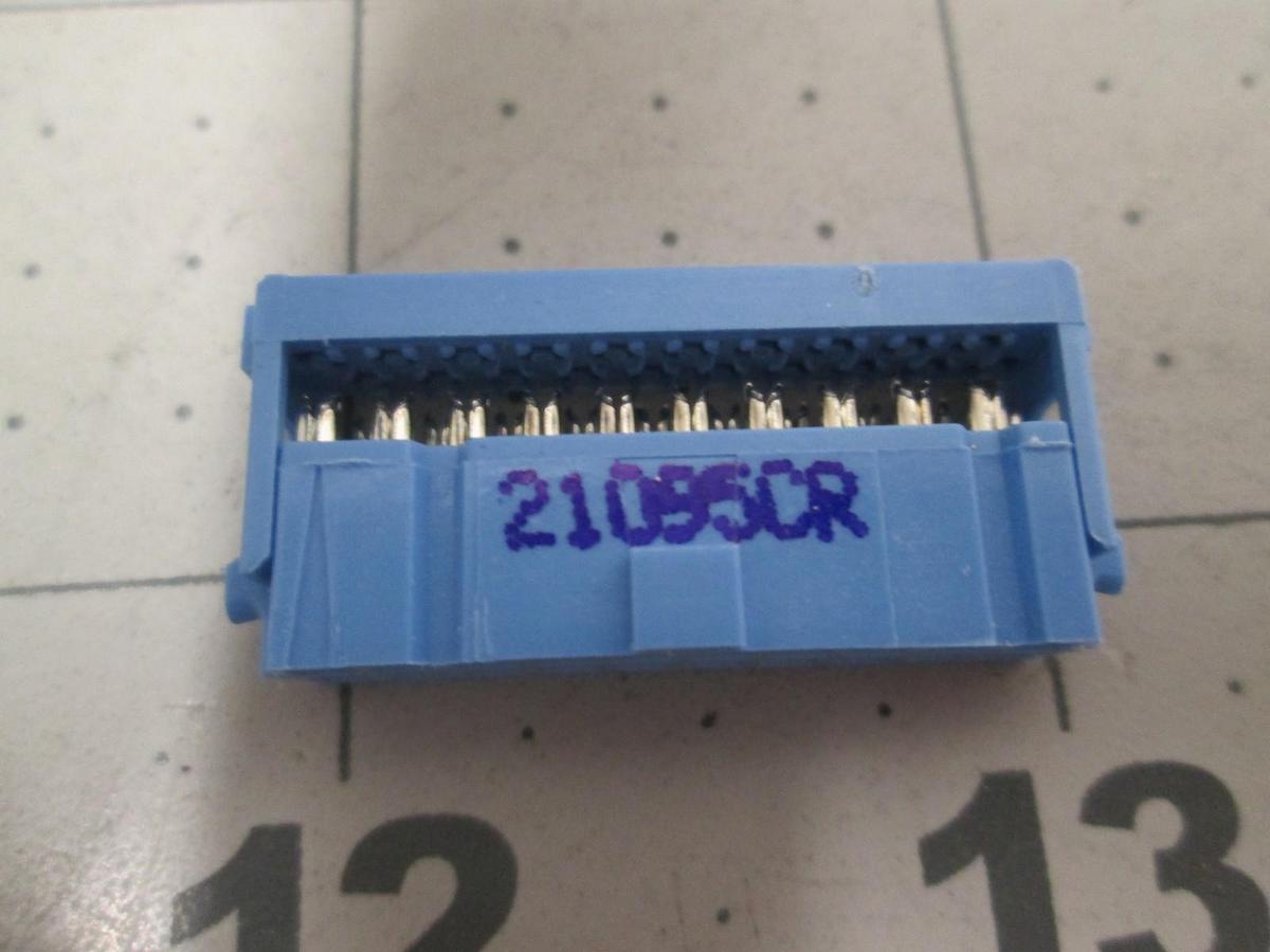 Used Thomas & Betts, 609-2030, Header Connector, New, Lot of 50
