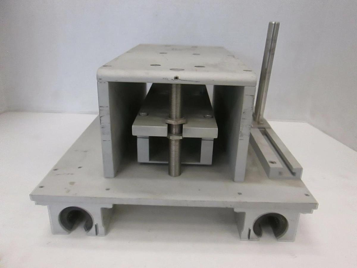 Used Cryco Industries Cantilever Head/ Boat Loader Head Assembly, Used