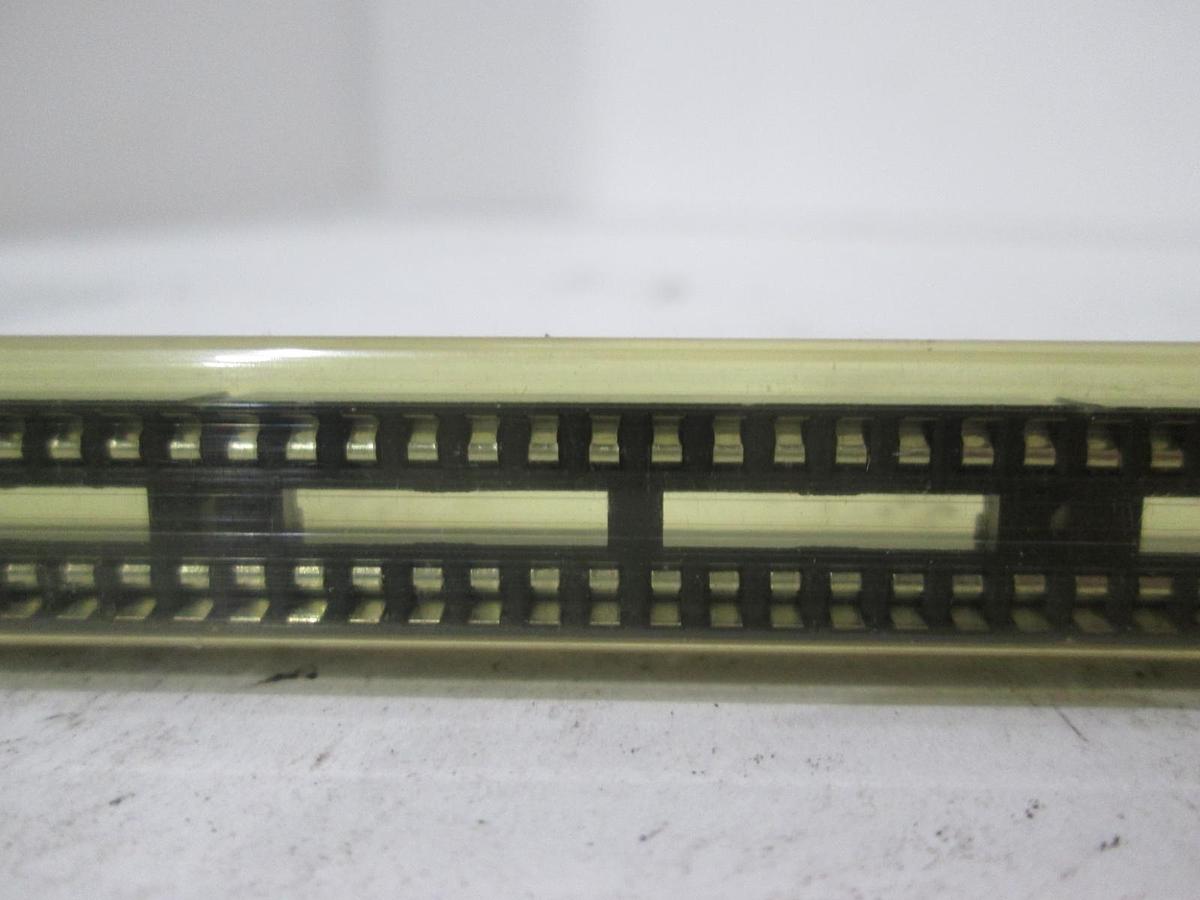 DF Sales Company, 28 POS. 300 DL OFRM IC SKT, New, Lot of 17