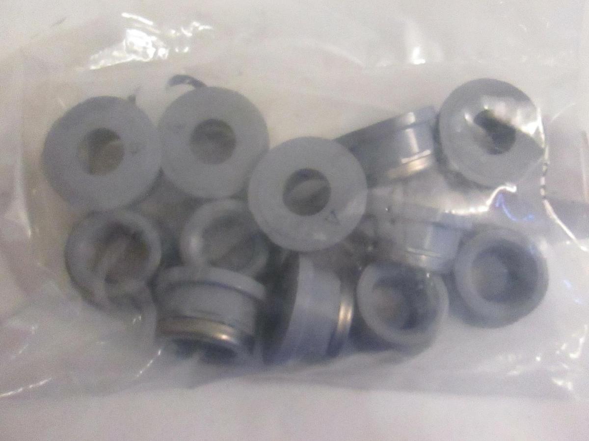 Used Reinforced Bushing SPIG X FIPT 1/2", Lot of 12