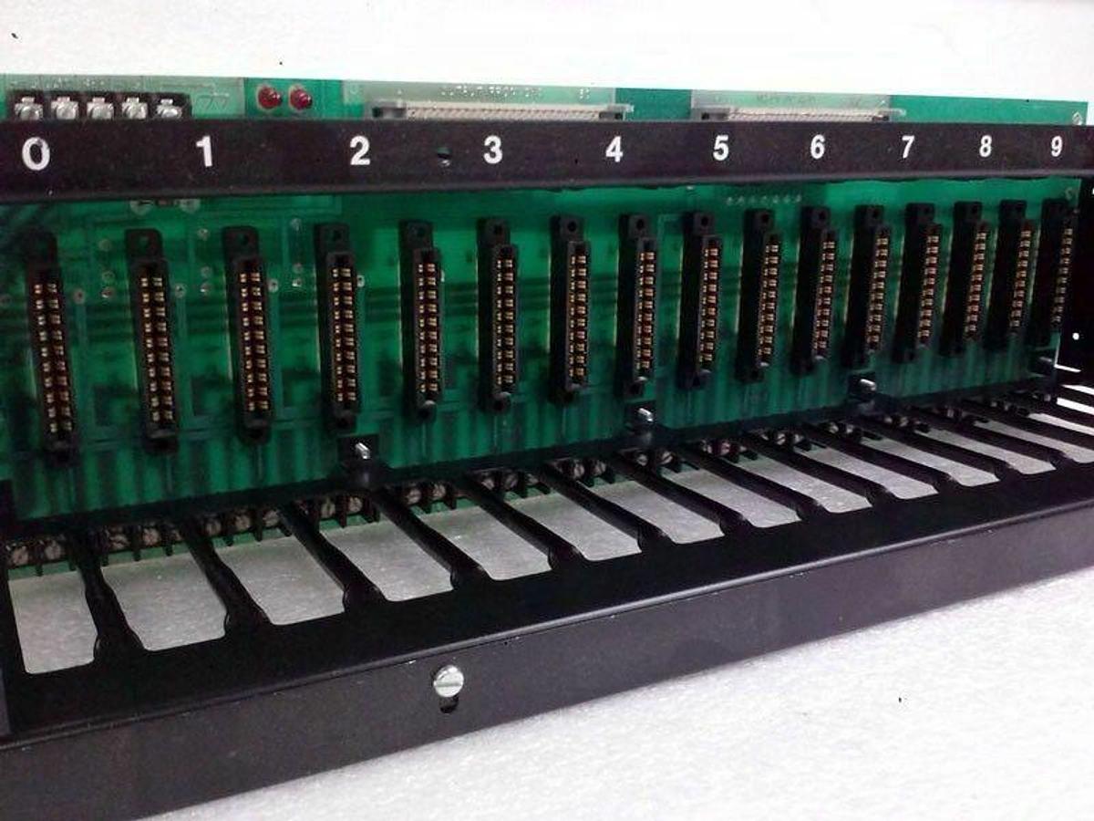 Acromag 1884-CG-DC Card Cage, 16 Slot, New