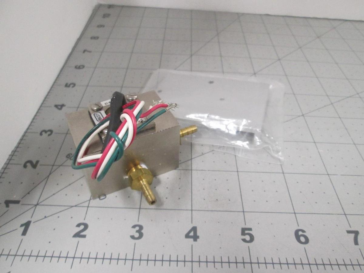 Gastech, 61-8121-01, Sensor Block Sample Chamber w/ 3 Wire Harness, New