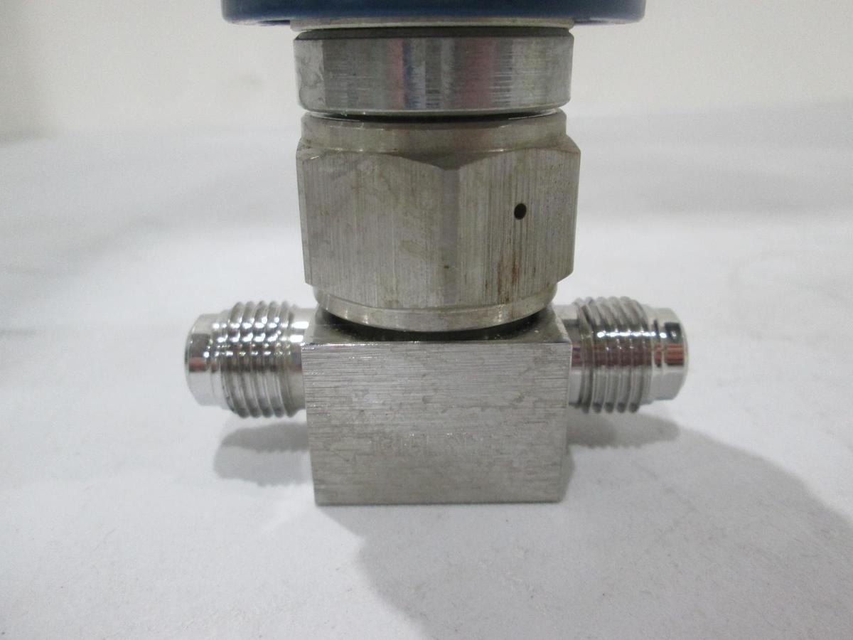 Used Parker UHP/ Ewal, Titan Manual Valve, Used