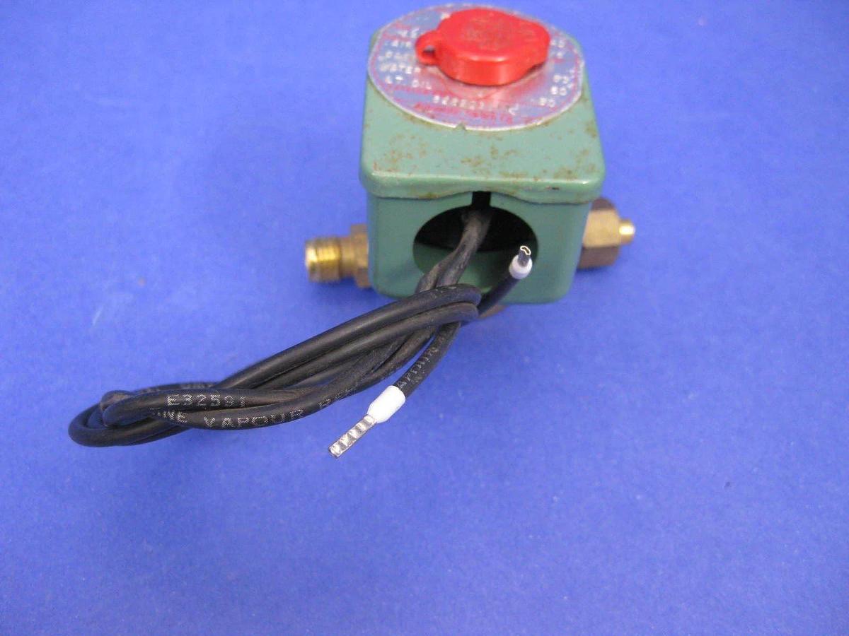 Used Asco 8262C31 Red Hat Solenoid Valve, 1/8", 24 VDC, 50/60/80 psi, Used