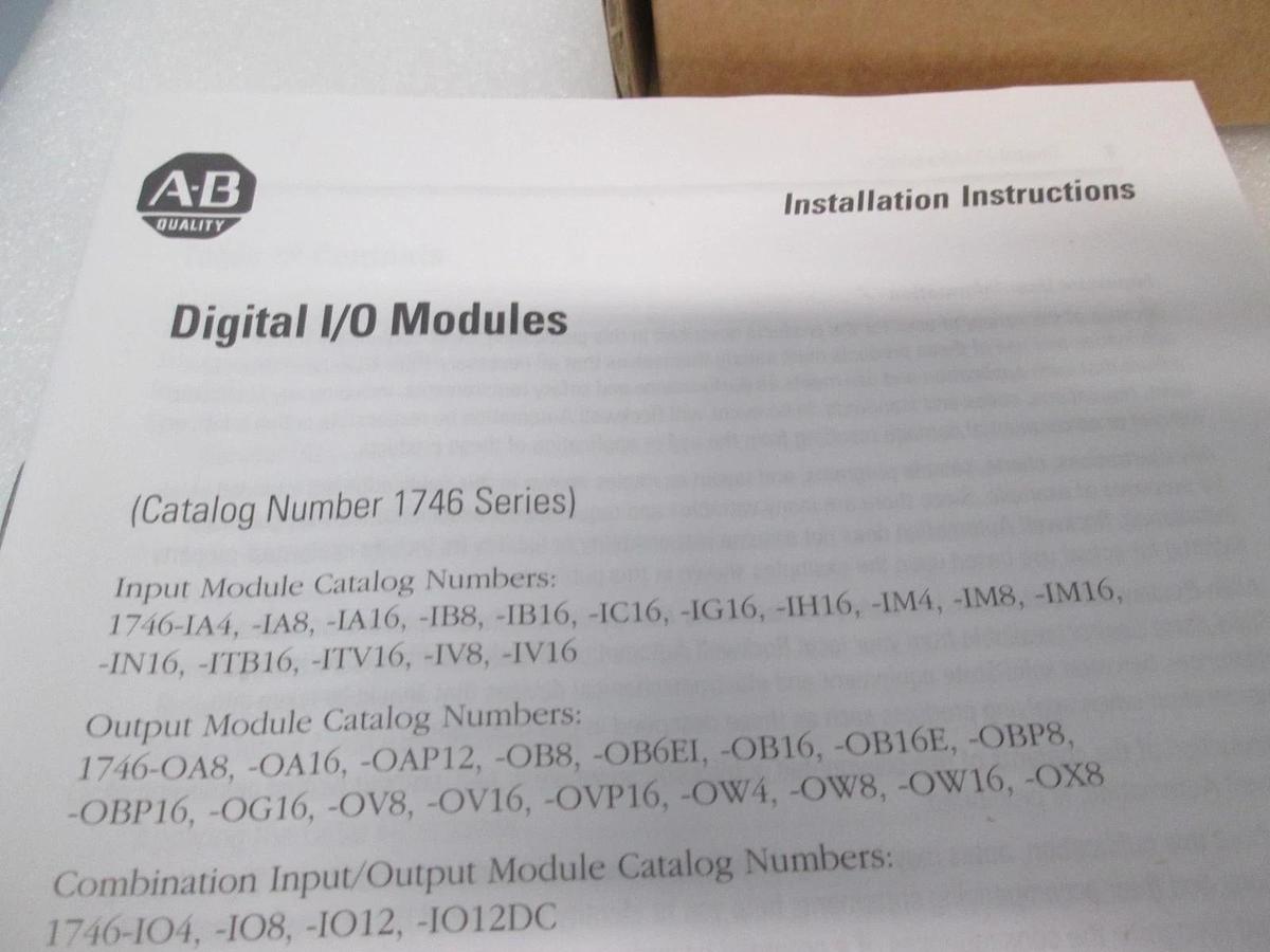 Allen Bradley, 1746-OG16, Input Module, Digital I/O Module, SLC500, New