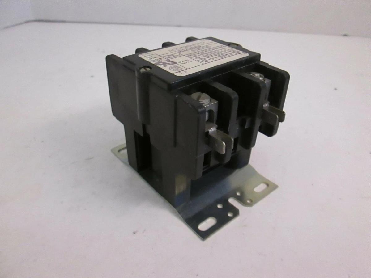 Used Arrow Hart Magnetic Contactor, ACC420UM10, 50A, Used