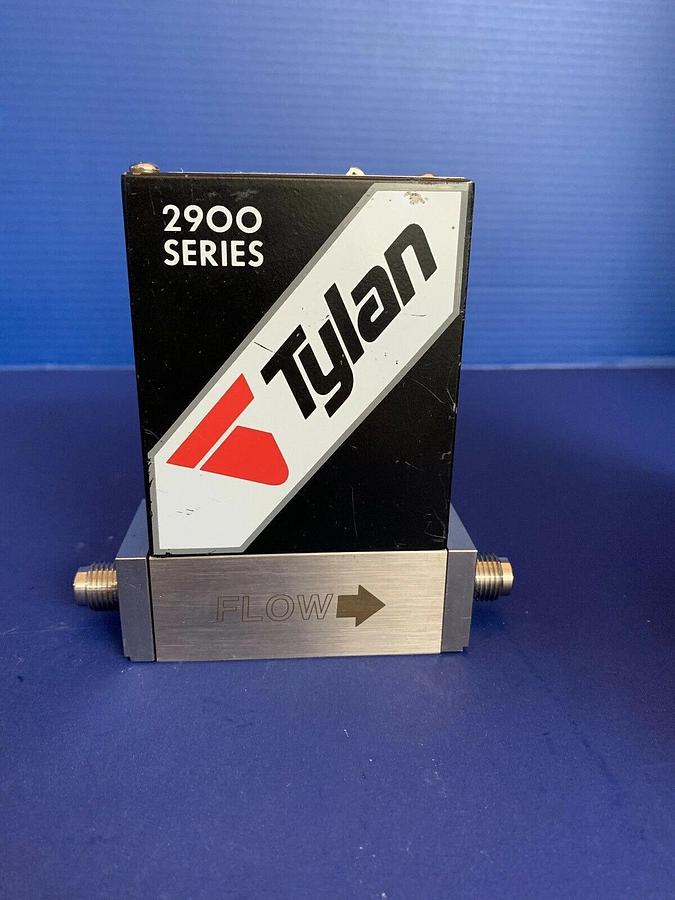 Used Tylan 2900 MFC Mass Flow Controller 50 SCCM, HCL, 1/4" MVCR, Used