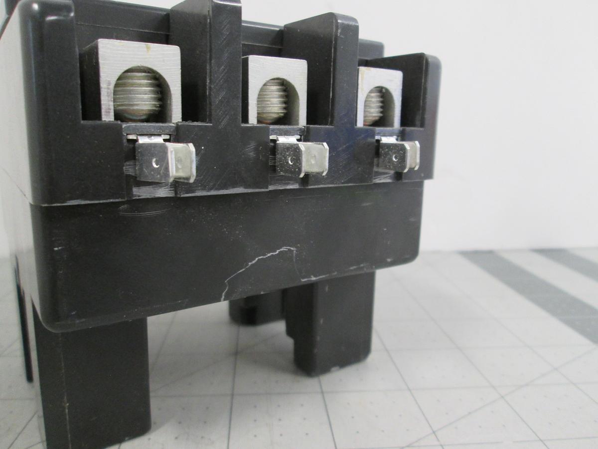Used Arrow Hart, ACC937U10, 3 Pole Contactor, 90A 600V 24VAC, Coil Model 96