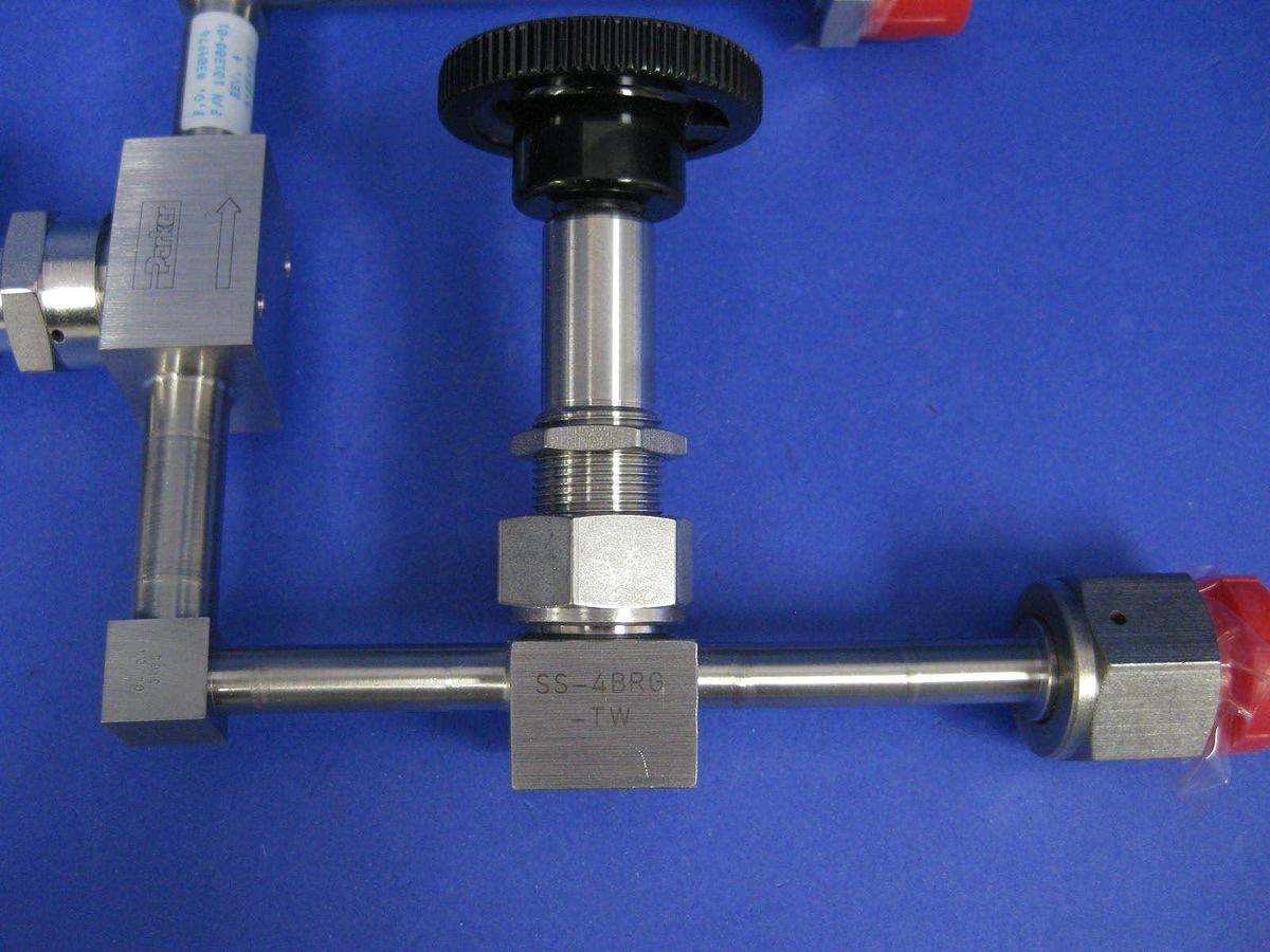Valve Assembly w/ Parker 6W-P6K-11AC-SS and Swagelok SS-4BRG-TW, New